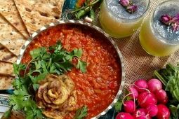 طرز تهیه خوراک خاویار بادمجان مجلسی با کمترین روغن
