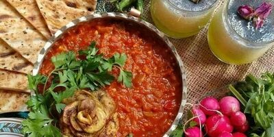 طرز تهیه خوراک خاویار بادمجان مجلسی با کمترین روغن
