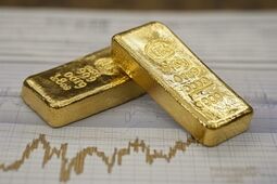 عقب‌نشینی قیمت طلا در بازار جهانی