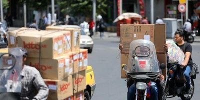 انتقال ۹۲۸ خودرو رها شده در پایتخت به پارکینگ
