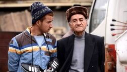 فیلم «پرویزخان» را گروهی ببینید
