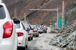 ترافیک در محور کندوان و هراز سنگین است
