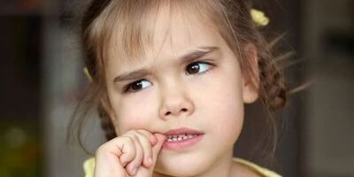 راهکاری برای درمان ناخن جویدن کودکان
