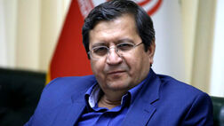 شبکه بانکی از ظرفیت بازار سرمایه برای واگذاری سهام و بنگاه‌های تحت تملک، استفاده کند