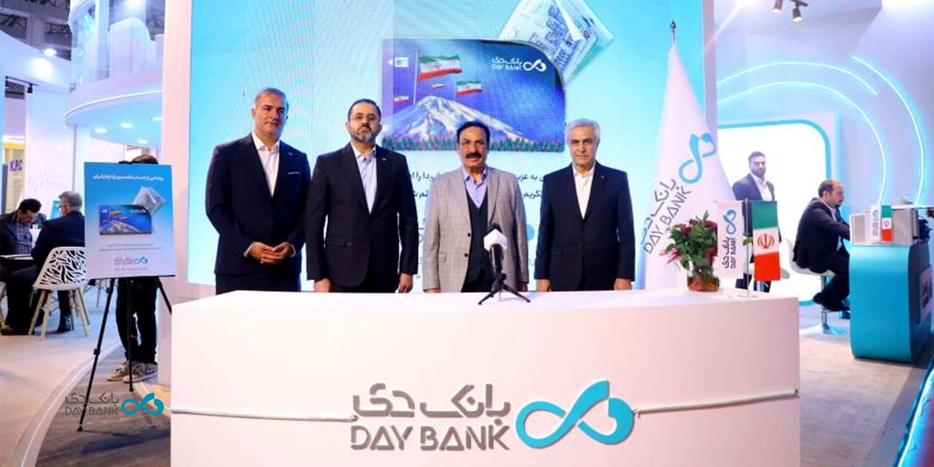 در دومین روز نمایشگاه کیش: رونمایی بانک دی از طرح «شاهد»
