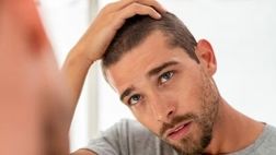 چه چیزی باعث خشکی مو می‌شود؟
