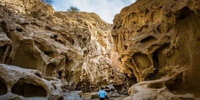 تنگه چاهکوه قشم؛ نمایشی از تکاپوی آب و صخره
