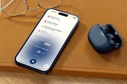 گجتی که با هوش مصنوعی صداهای آرامتر از پچ پچ را رونویسی می کند
