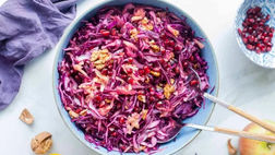 طرز تهیه سالاد کلم قرمز و انار مجلسی رستورانی
