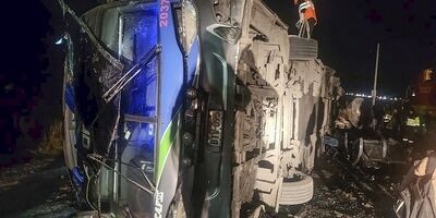 برخورد مرگبار قطار و اتوبوس در یک بزرگراه