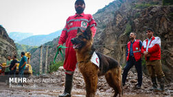 در جستجوی گمشدگان سیلاب کندوان
