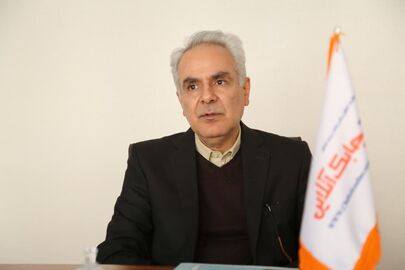 معاون مالی و اداری شرکت بیمه کارآفرین