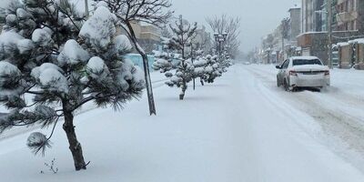 بارش برف و باران در جاده‌های ۱۳ استان کشور

