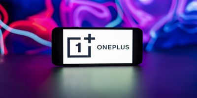 سامسونگ احتمالاً روی نسخه دوم گلکسی زد فولد 8 با نمایشگر عریض‌تر کار می‌کند
