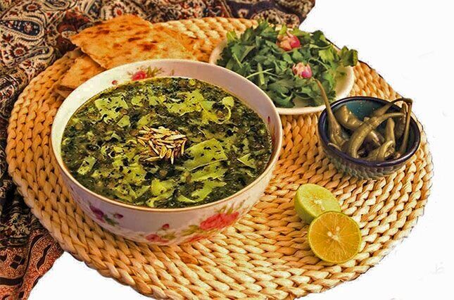 آش لخشک مشهدی ؛ آش مقوی و پرخاصیت اما بسیار سبک
