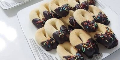 طرز تهیه شیرینی نعلی (اشکی) مخصوص عید
