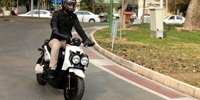 رانندگی با موتورسیکلت‌برقی هم با گواهینامه مجاز است