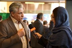 سود توزیعی شرکت های بیمه ای در بین سهامداران نصف سایر صنایع دیگر بورسی است