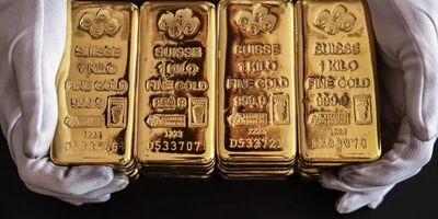 افزایش قیمت طلا با عقب‌نشینی دلار و نرخ بهره