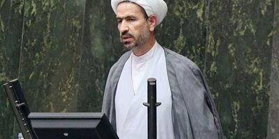تعداد افرادی که بیمه پرداخت می‌کنند در حال کاهش هستند
