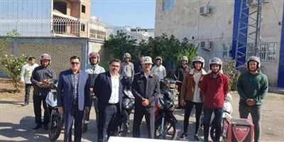 
توزیع کلاه‌ ایمنی بین موتورسواران گنبد کاووس از سوی بیمه دانا
