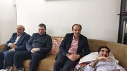  مدیرعامل بیمه آسیا از کارمند شعبه مهاباد عیادت کرد