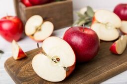 آیا خوردن هسته سیب واقعا مرگبار است؟ ؛ پاسخ علمی به یک سوال قدیمی