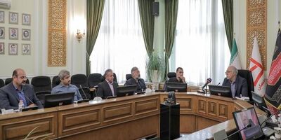 کار در این نظام مبتنی بر اندیشه های اسلامی است
