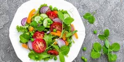 طرز تهیه یک سالاد مقوی و خوشمزه مخصوص فصل پاییز
