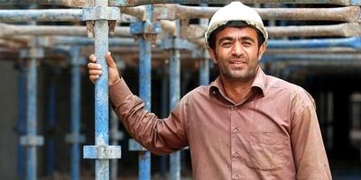 دهها هزار کارگر ساختمانی در انتظار بیمه شدن هستند