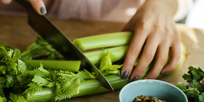 طرز تهیه و ترفندهای پخت تاس کباب با مرغ
