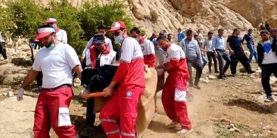 ریزش ساختمان تجاری ۱۰ طبقه در آبادان