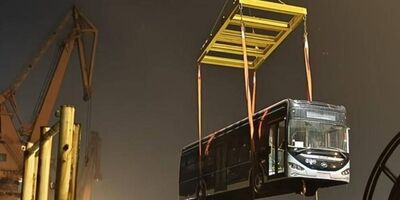 اتوبوس‌های چینی تا پایان هفته در تهران + عکس
