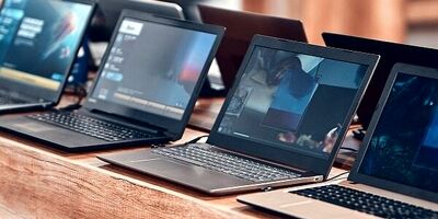لپ تاپ‌های پرفروش بازار چند؟ + جدول