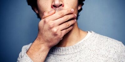 علت اصلی بوی بد دهان چیست ؟