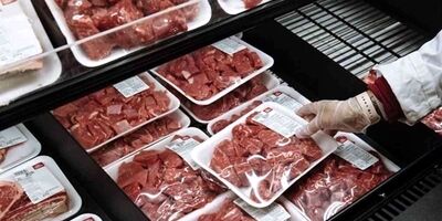  قیمت هرکیلو گوشت مرغ ۳۲۰ هزارتومان 