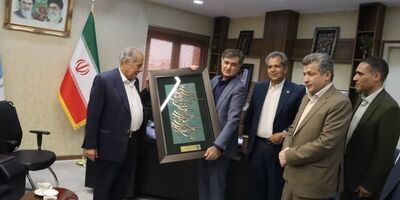 تقویت پیوند با مشتریان کلیدی یزد در چارچوب «طرح کرامت» بیمه ایران
