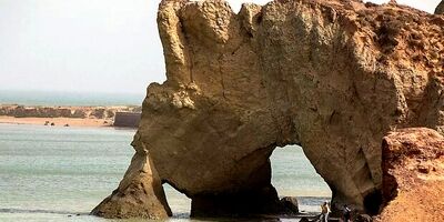 روزنه دریا در جزیره هرمز فرو ریخت