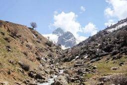 وزش باد و افزایش تابش اشعه فرابنفش در ارتفاعات/ کوهنوردان مراقب باشند
