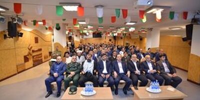 برگزاری مراسم گرامیداشت هفته بسیج در بیمه آسیا