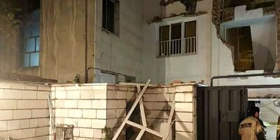 انفجار و تخریب منزل قدیمی در سهروردی تهران