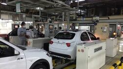 کاهش ۲۴ درصدی تولید خودرو در فروردین / تولید کوییک معمولی متوقف شد