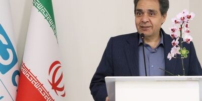 آیین تکریم مدیرعامل سابق بیمه دی برگزار شد
