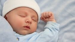 دفترچه بیمه نوزادان رایگان صادر می‌شود