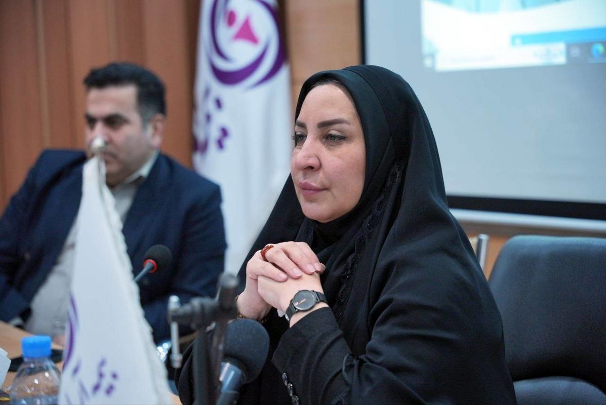 e6e03ee8-4ca6-48be-b65c-a09f0b0749ba