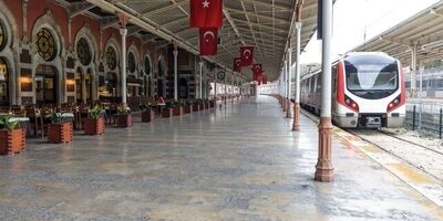 پیش‌فروش بلیت قطارهای تهران - وان چه شد؟
