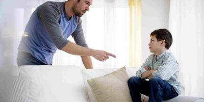 والدین تنبیه گر به سلامت روان کودکان آسیب می رسانند