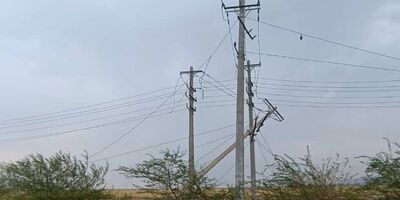 طوفان به شبکه برق لامرد آسیب زد