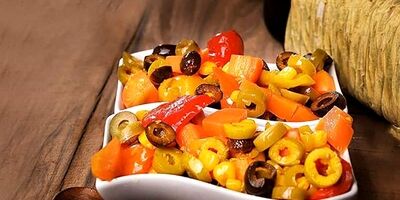 
طرز تهیه ترشی یونانی با دستور بازاری+ ادویه اصلی و نکات مهم