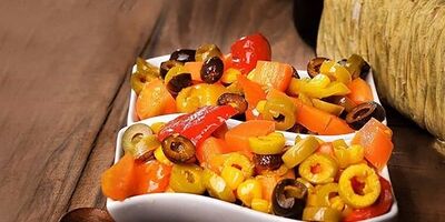 
طرز تهیه ترشی یونانی با دستور بازاری+ ادویه اصلی و نکات مهم